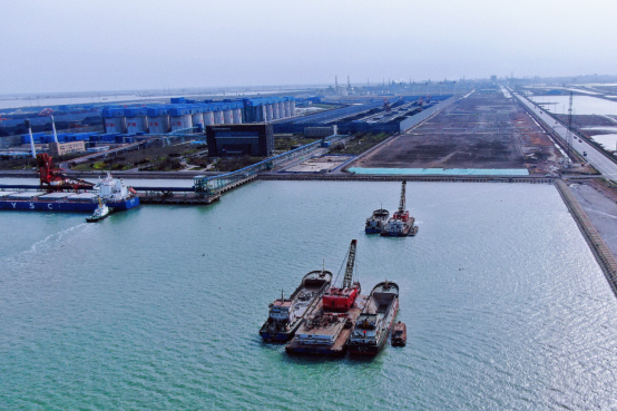 国家能源集团港口公司黄骅港务五期疏浚工程通过交工验收