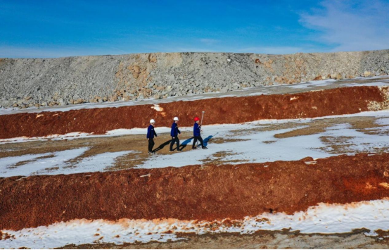 戈壁煤海的滚烫青春