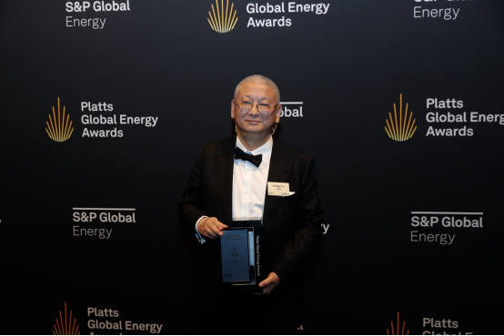 隆基李振国荣获普氏全球能源&ldquo;终身成就奖&rdquo;，系首位中国籍获奖者