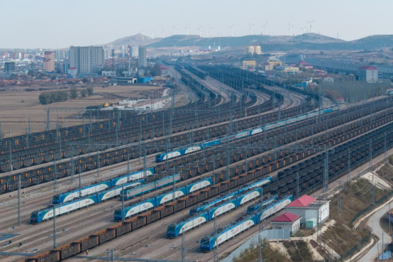 国家能源集团朔黄铁路年货物运量突破3.5亿吨