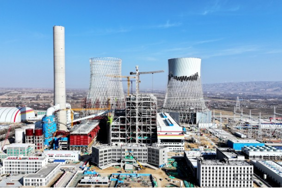 国内首创双曲线单层网壳钢结构间冷塔双塔结构到顶