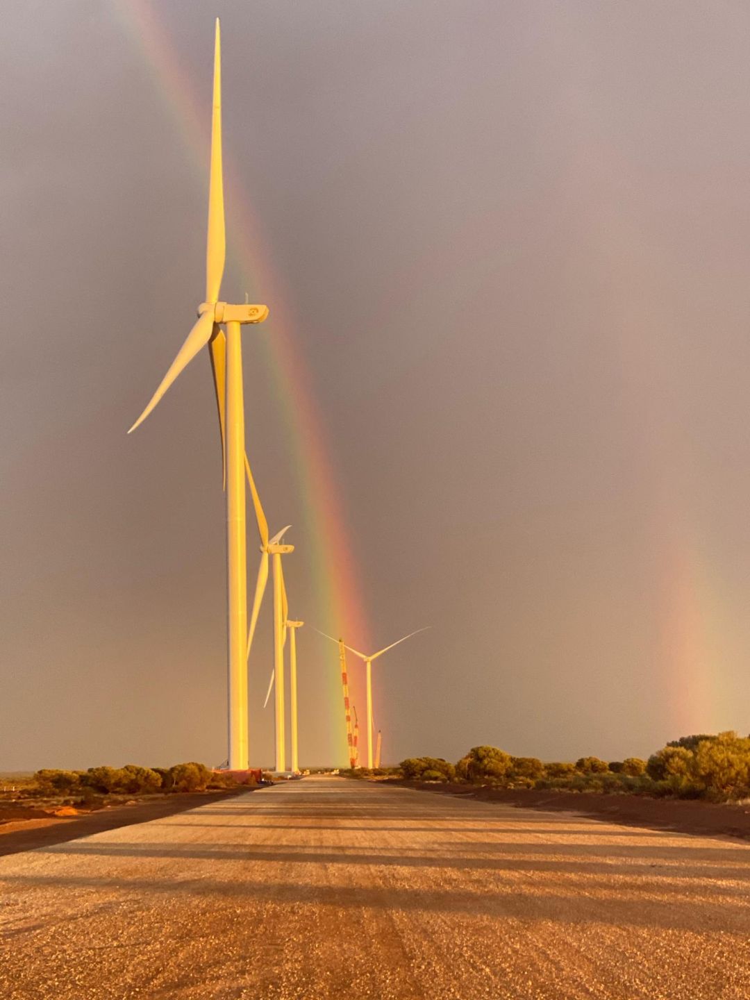 助力风光储一体化 金风科技澳洲Agnew项目风机吊装完成