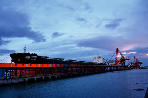 国家能源集团天津码头公司全力以赴保障煤炭供应  提前超额完成全年装船任务