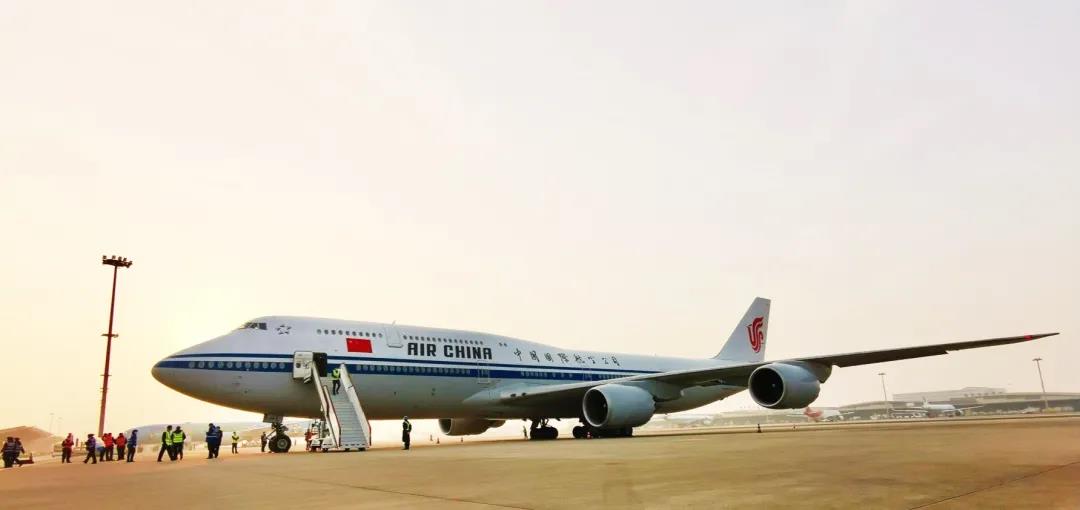 神鸟展翅！中国航油为天府机场首航试飞加油！