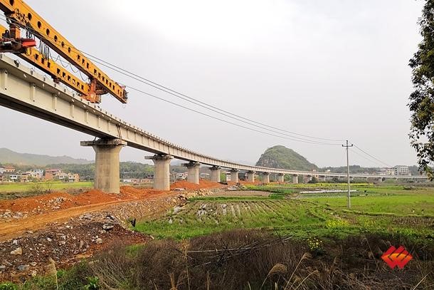 国家能源集团湖南永州电厂铁路专用线桥梁架设圆满完成