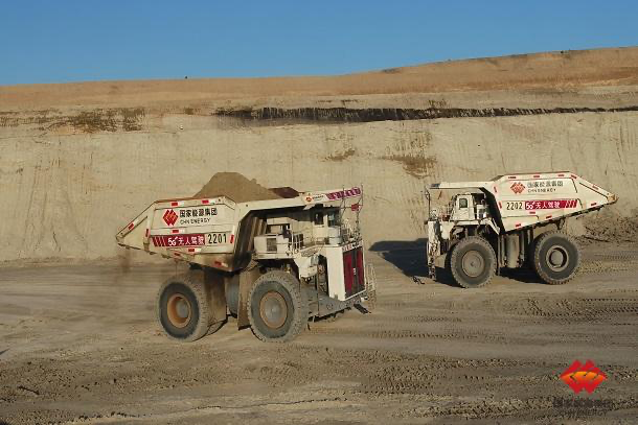 国家能源集团宝日希勒露天煤矿无人驾驶项目通过验收