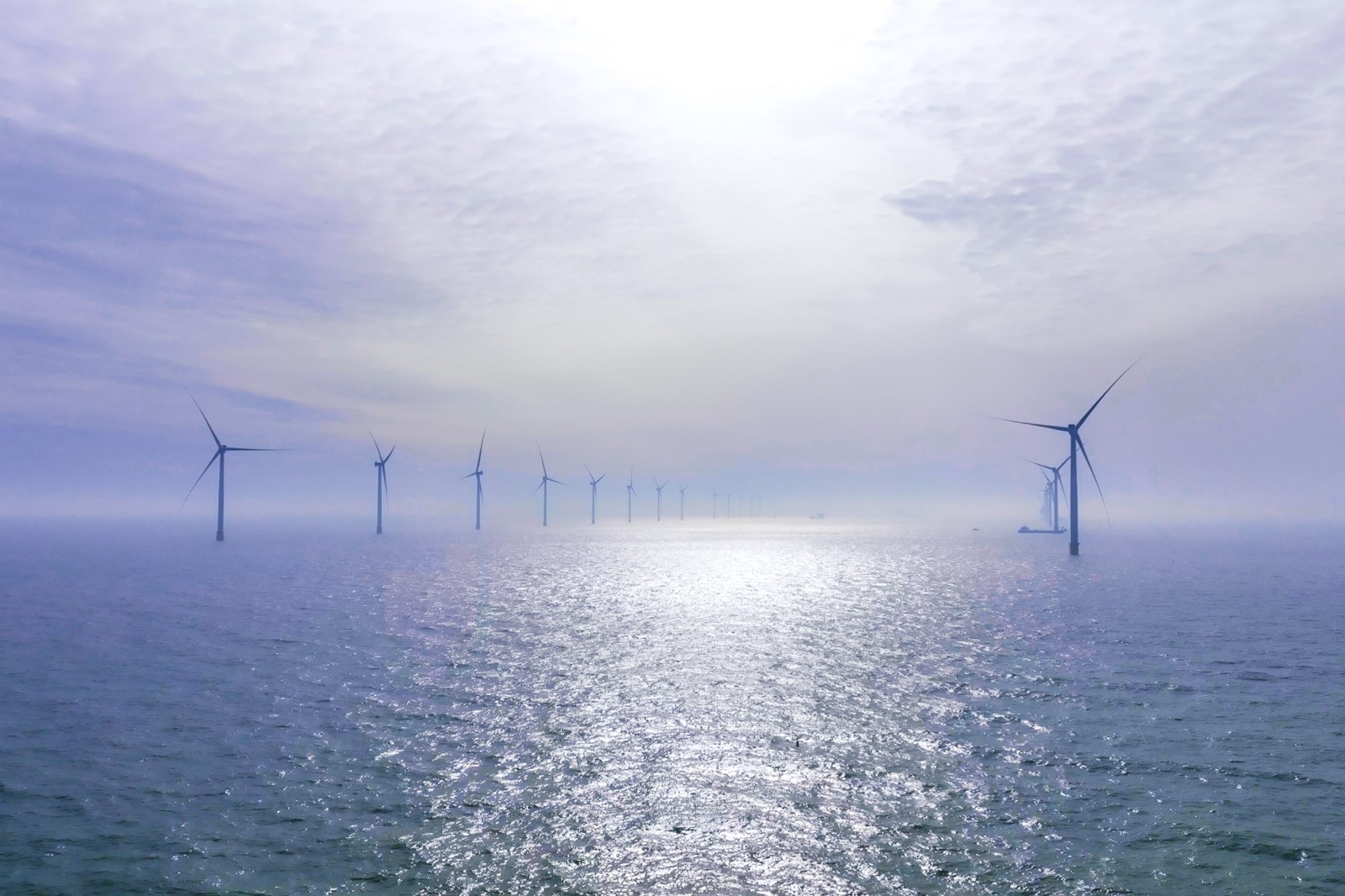 国家能源集团国华投资山东B2海上风电项目全容量并网